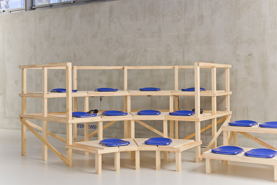 GfzK Ausstellung – Clemens von Wedemeyer – Mehrheiten – Ausstellungsarchitektur, -möbel